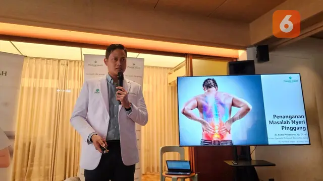 Mengenali penyebab sakit pinggang—apakah akibat bantalan, sendi, atau otot—memerlukan perhatian terhadap gejala dan pola nyeri yang muncul. Berikut panduan untuk membantu Anda membedakannya: